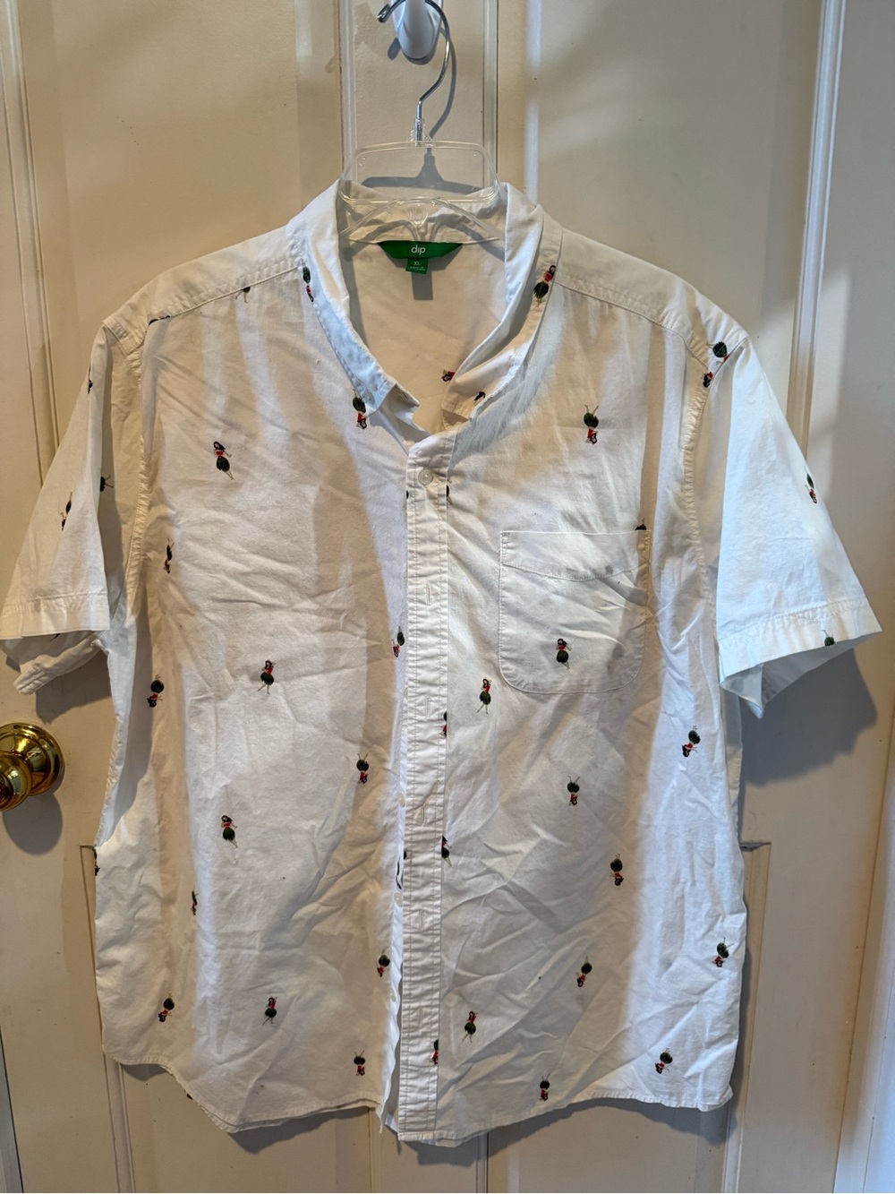 DIP Men's White Short-Sleeve Button-Up Shirt with Embroidered Motif